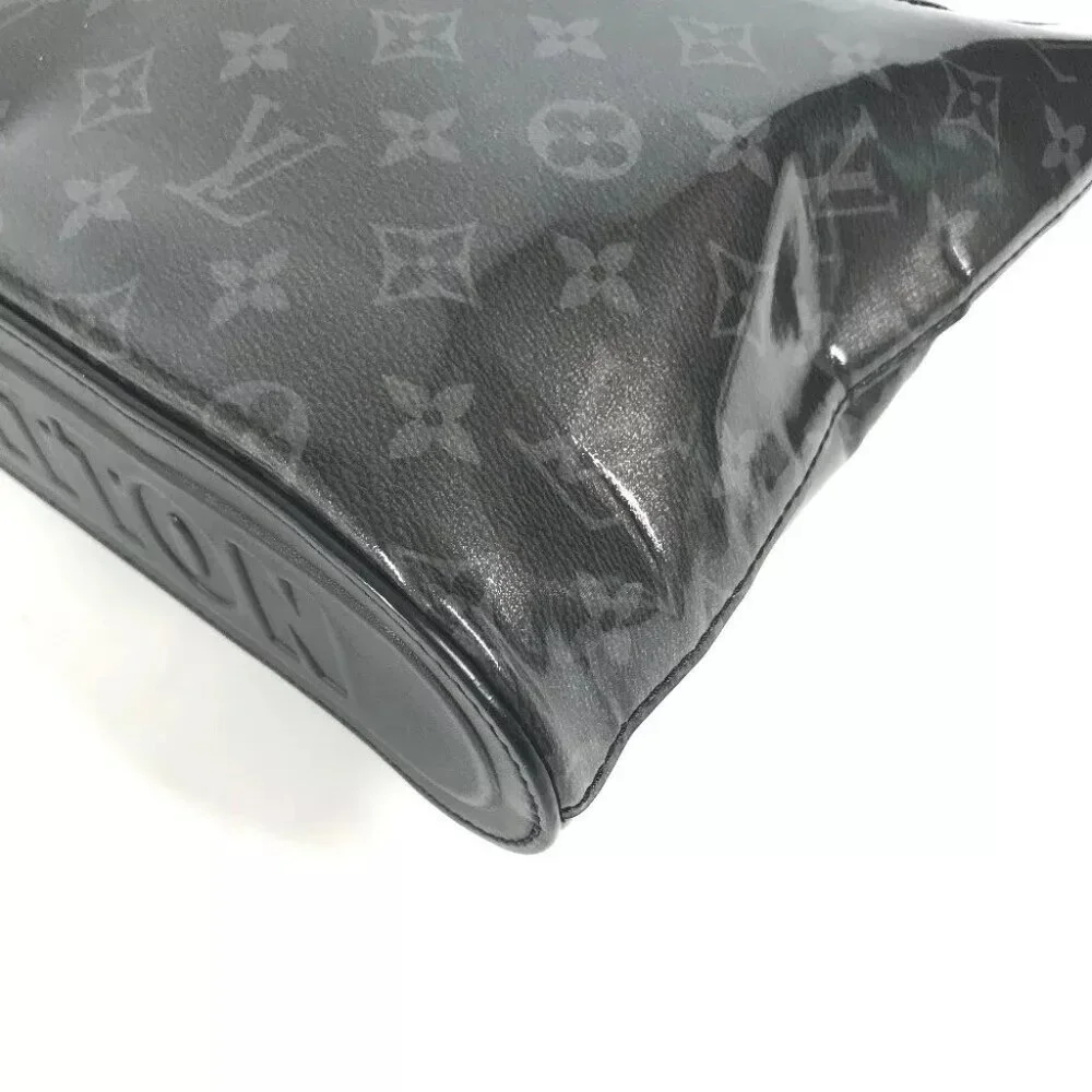 LOUIS VUITTON MonogramEclipse Glaze Exclusive to Japan Pochette-Cosmos
